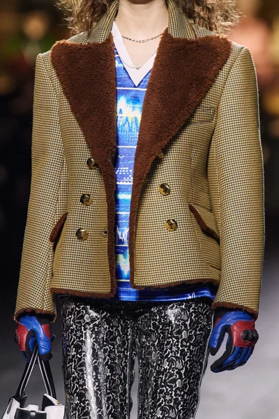 Look 55